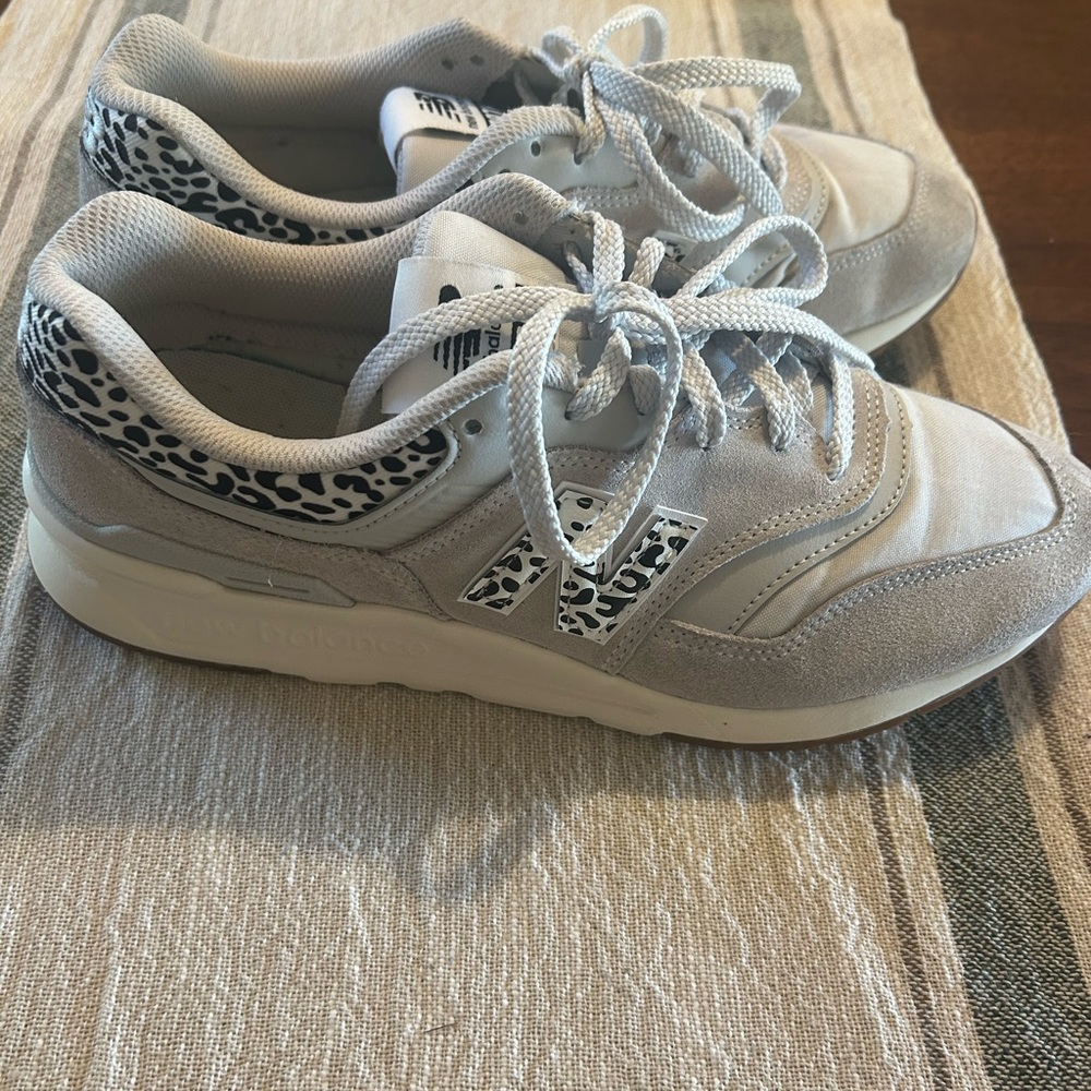 New Balance Women's Gray and White Sneakers with Animal Print